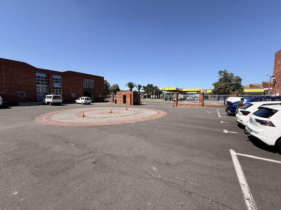 To Let Commercial Property for Rent in Beaconvale Western Cape